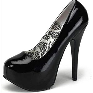 Teeze - Pleaser Bordello